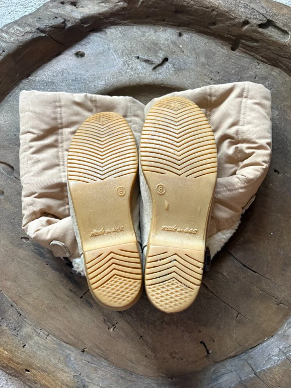 Hush Puppies vintage groovy